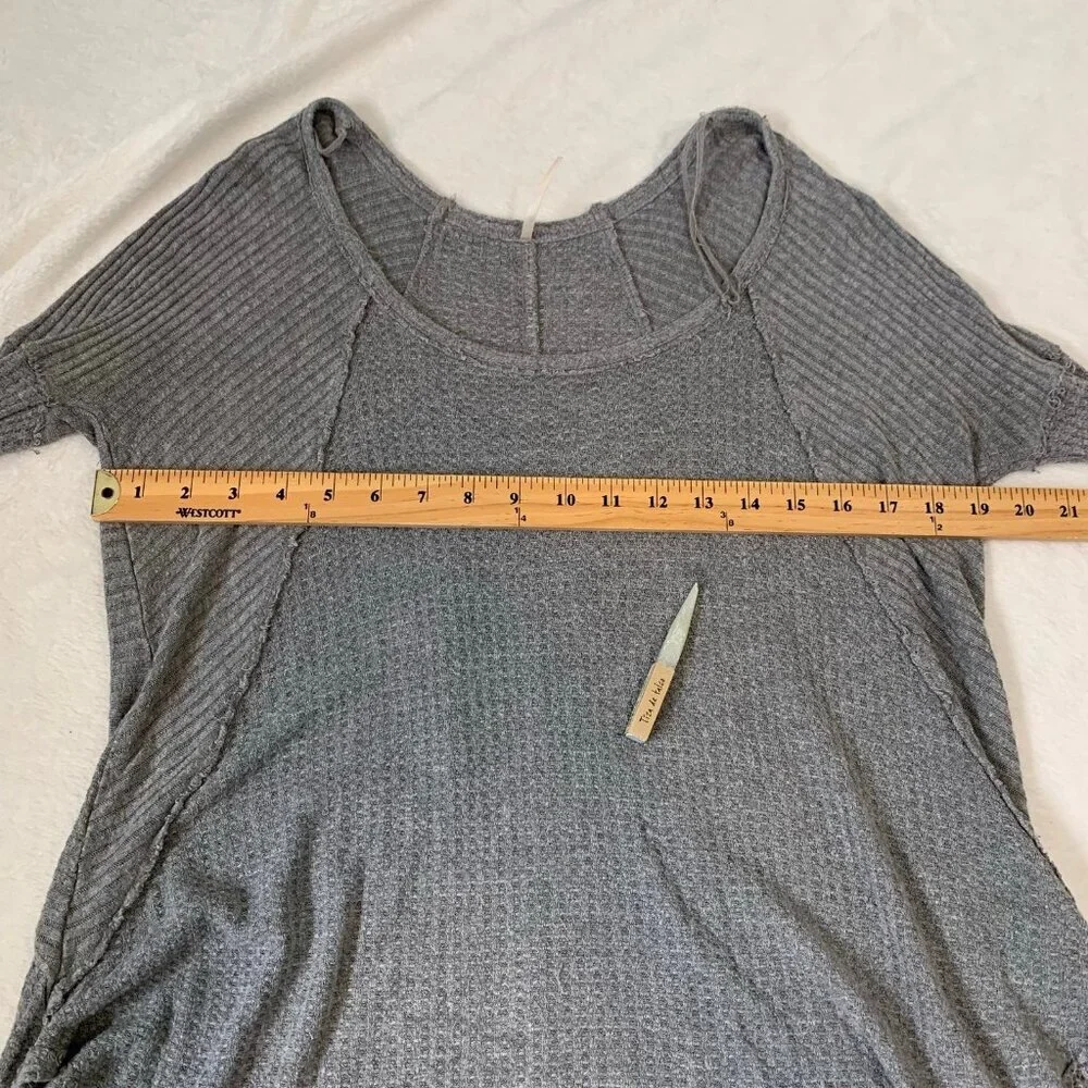 Free People Ventura Gray Waffle Knit Thermal Scoop Neck High‎ Low Top Small